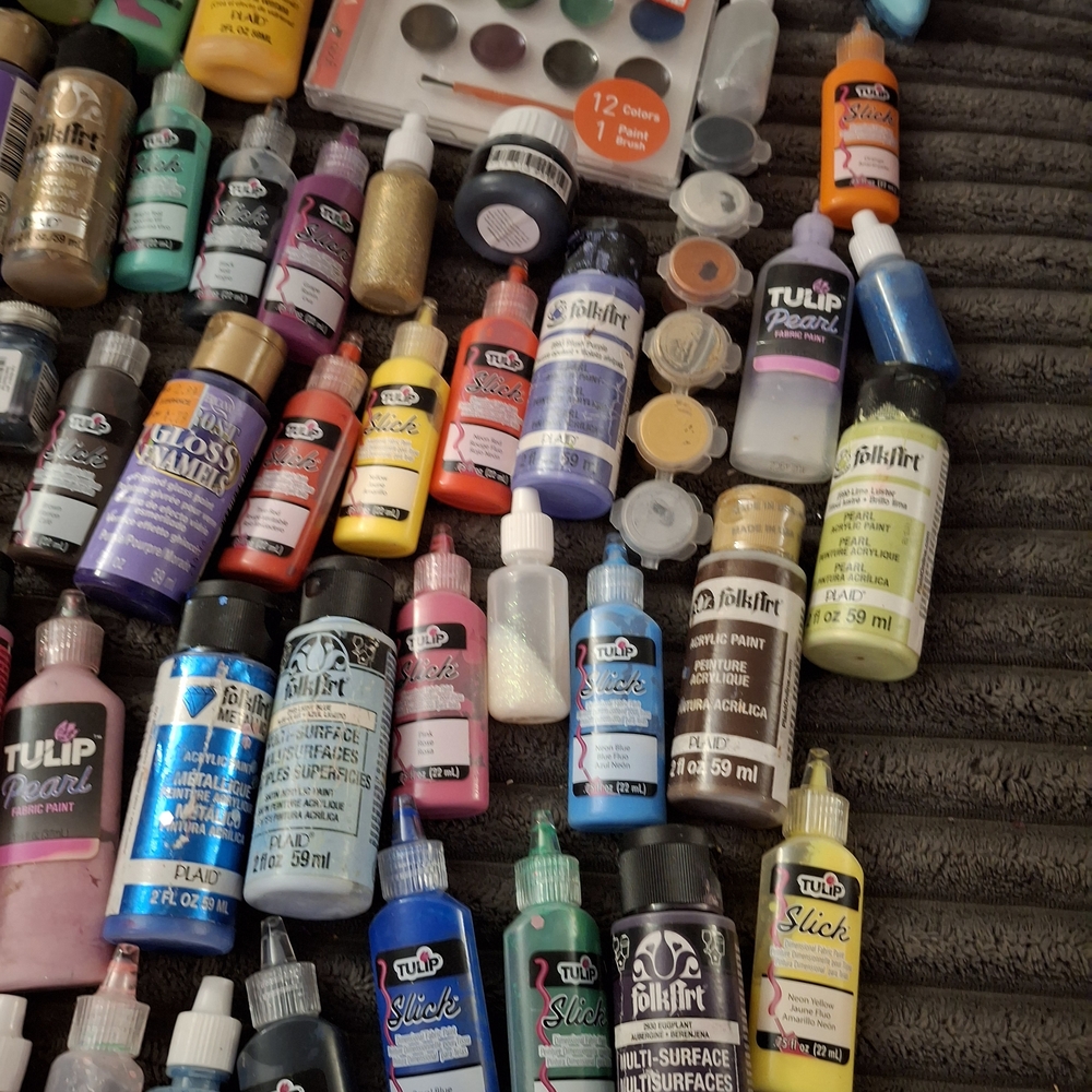 Assorted Craft Paint and Ink Set - Picture 4 of 7